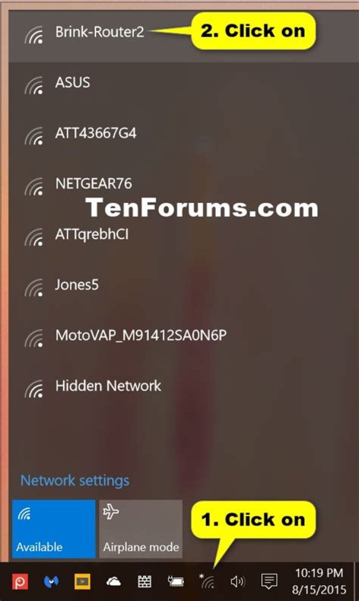 Automatically connect to a hidden wireless network