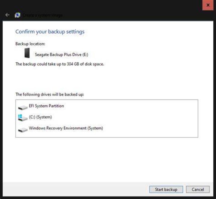 Can you use other applications while making a backup with Windows 7 Complete PC Backup?