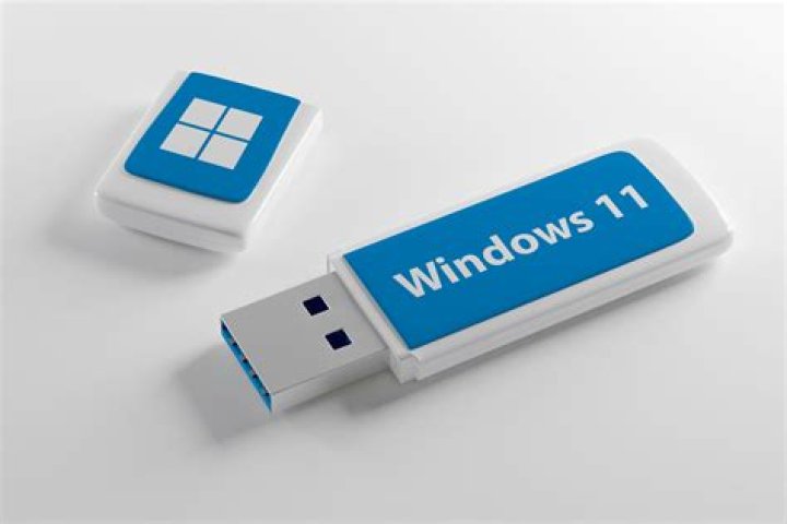 Cannot reformat bootable usb drive on windows