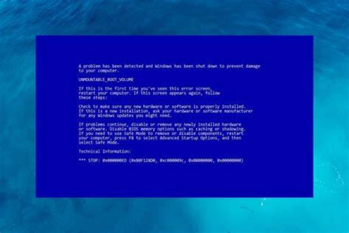 Capturing Blue Screen of Death (BSOD) screen [duplicate]