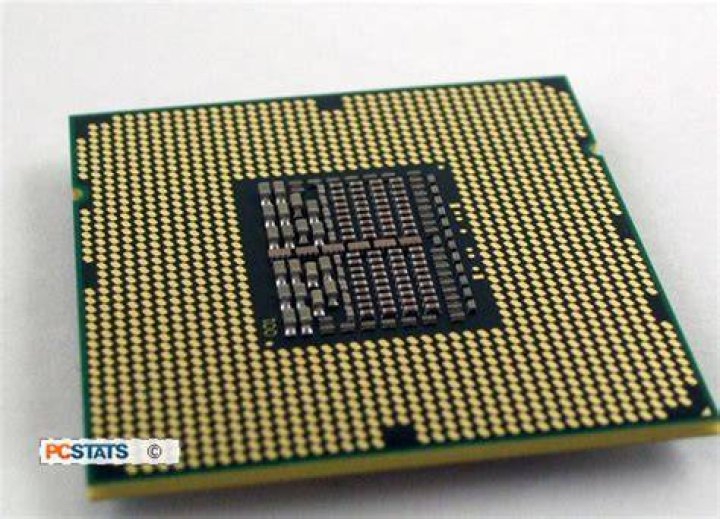 Do the Intel Core-i series processors not have pins?