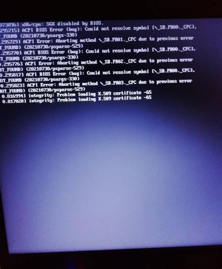 Error messages flash up briefly during boot and shutdown - are these logged anywhere?
