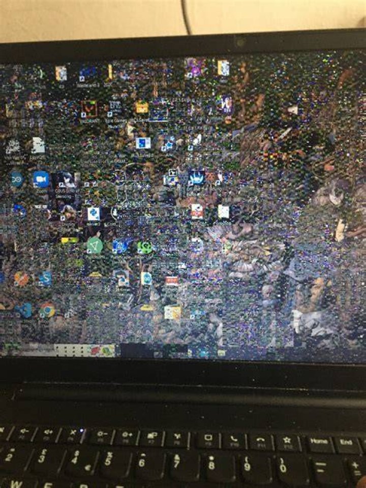 gnome-shell freezes and then after a minute crashes
