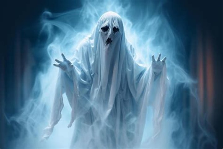 How do I beat the ghosts with the mirrors?