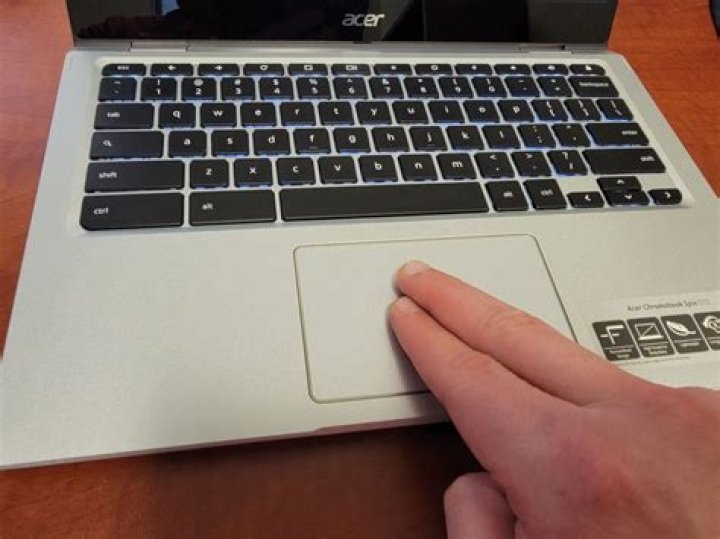 How do I test multi-gesture capabilities of a touchpad?