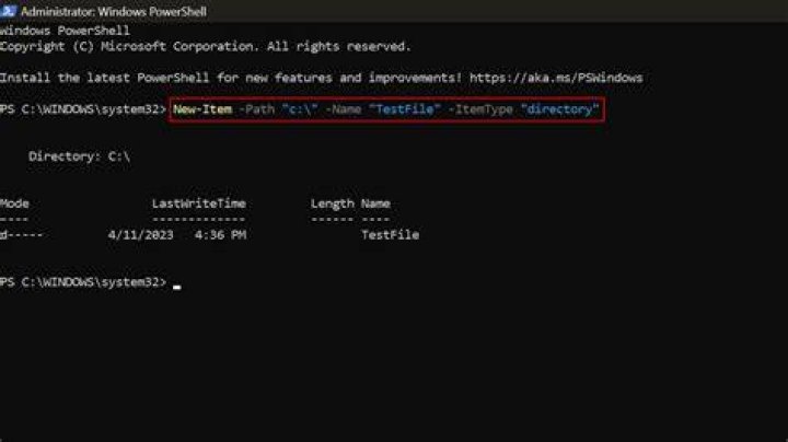 How to create a directory hard link in Windows?
