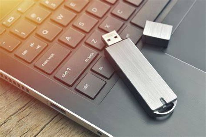 Image on the pen drive: no physical switch