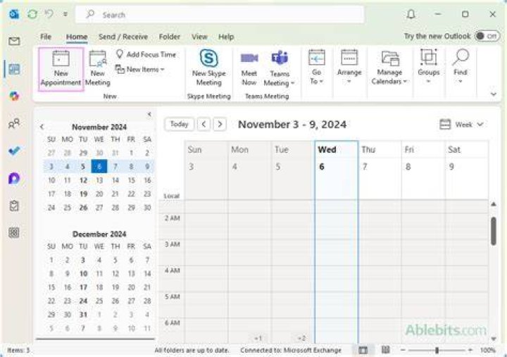 Is it possible to include multiple time slot choices in a calendar event in Microsoft Outlook?