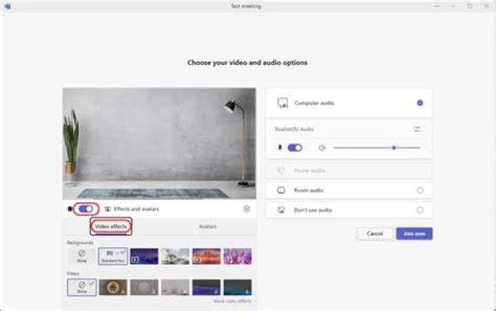 Is there webcam recording software that can add a background to your recording? Ubuntu 18
