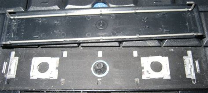 Keyboard with detached spacebar key