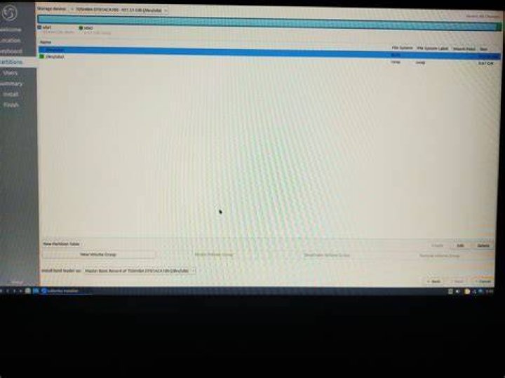 Lubuntu keeps suspend system while installing