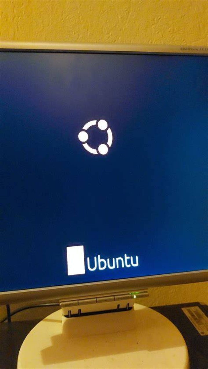 Ubuntu Stuck on blank screen with blinking underscore after reverting back from Pop OS