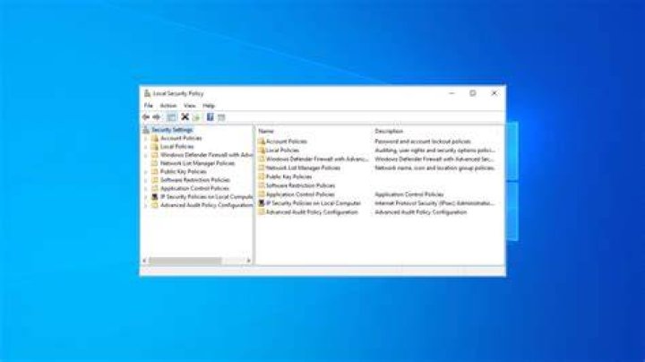 Updated Windows 10 Pro and Active Directory Users and Groups disappeared