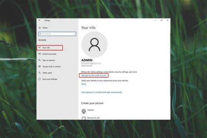 Username is required error, even if I send username in Laravel